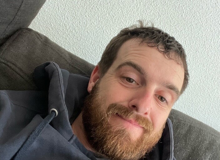 Recherche échange de photos ou réel
