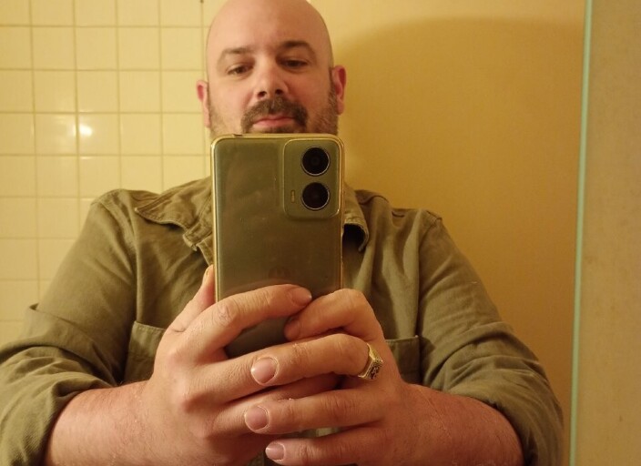 Recherche femme pour discuter et plus si affinités