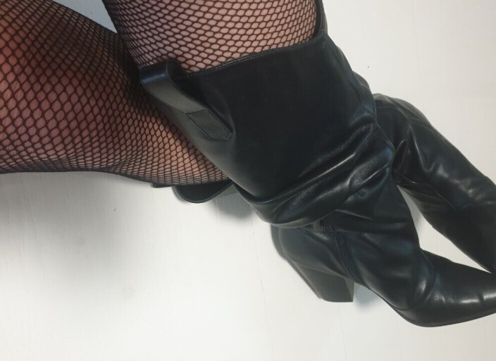 Ch travesti effeminé et sexie