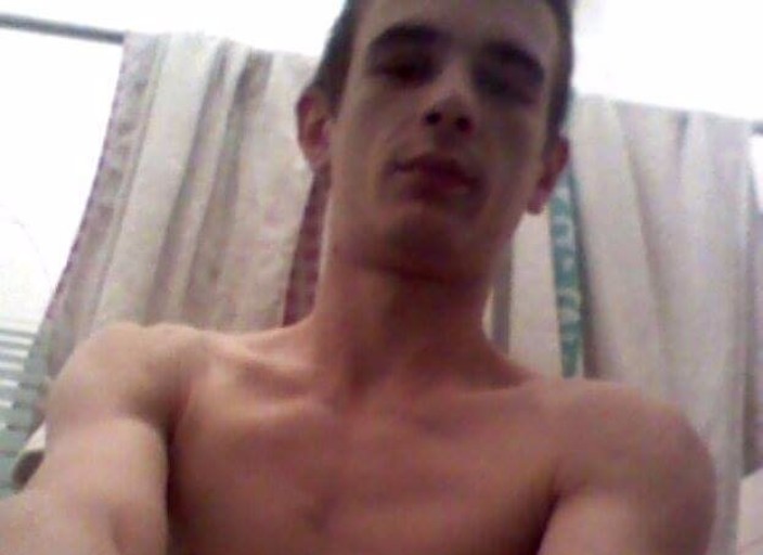 H cherche femme ou couple