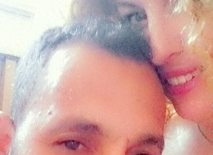 Nous sommes un couple libre sans jugement et tabou.