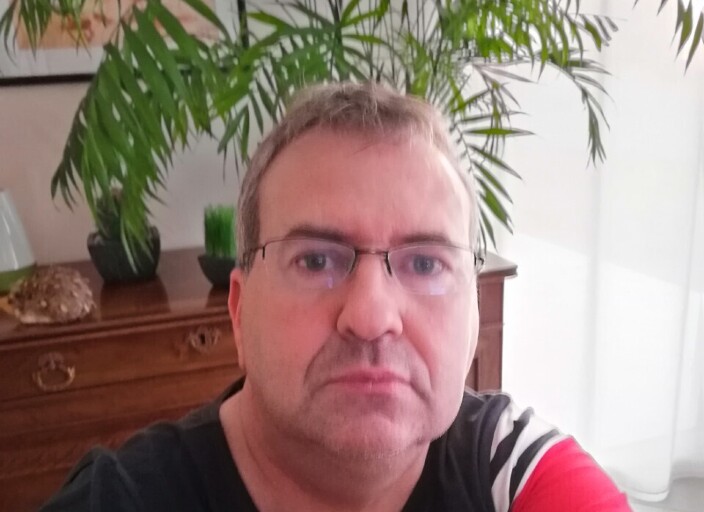 Cherche femme pour jeux