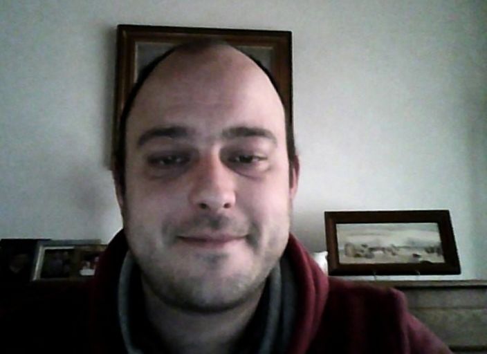 Homme Seul cherche femme ou couple pour momments d.