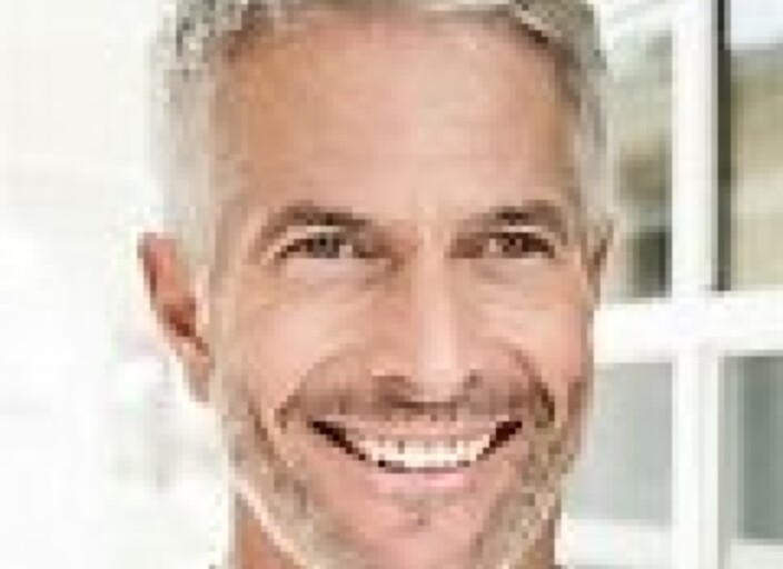 Homme de 60 ans cherche femme pour moments agréab.
