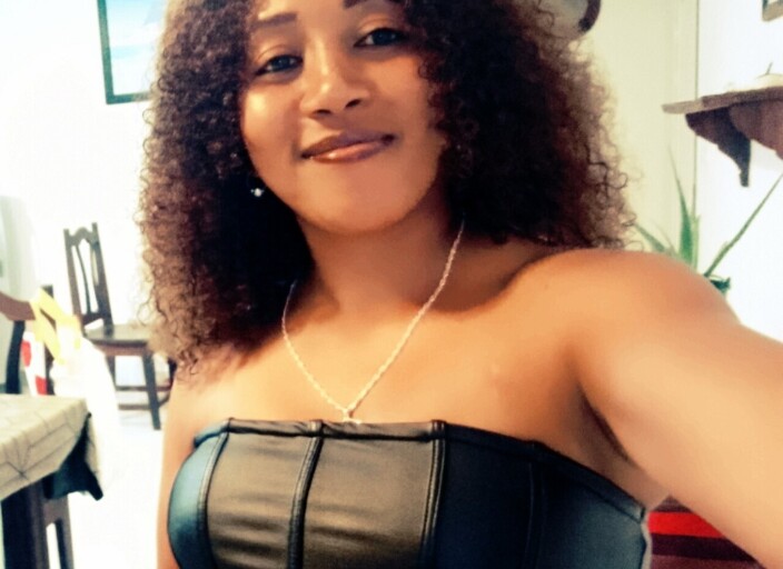 recherche une relation sérieuse avec un homme mat.