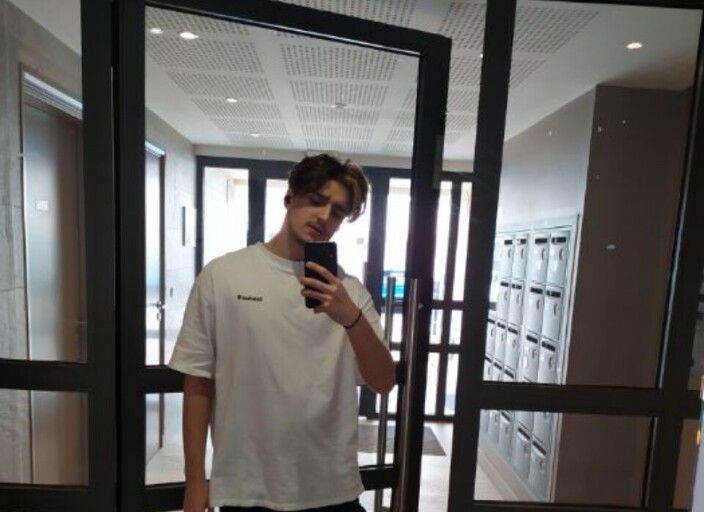 Alexis petit jeune sympa ;)