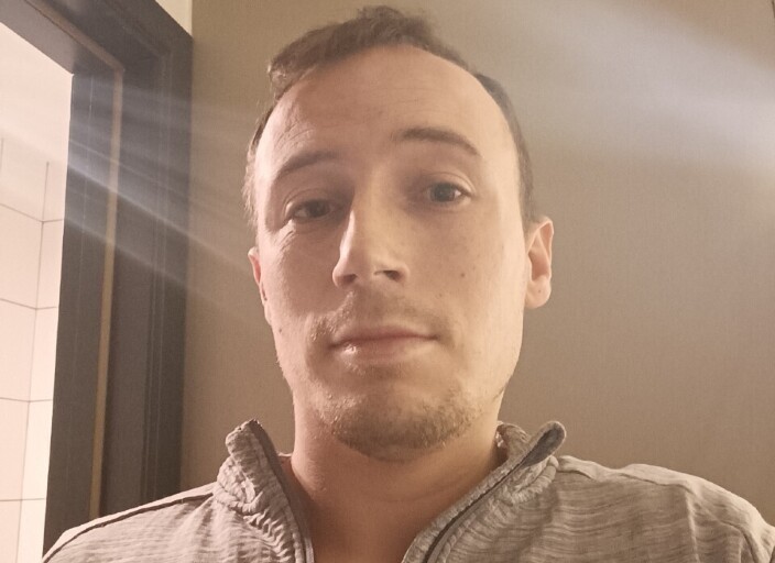 Hello, ici pour faire quelques connaissances, ensu.