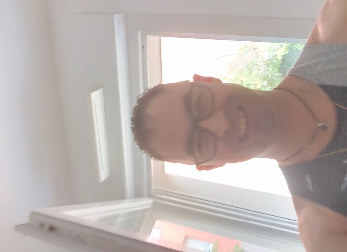 Cherche jeune travesti ou trans jeune