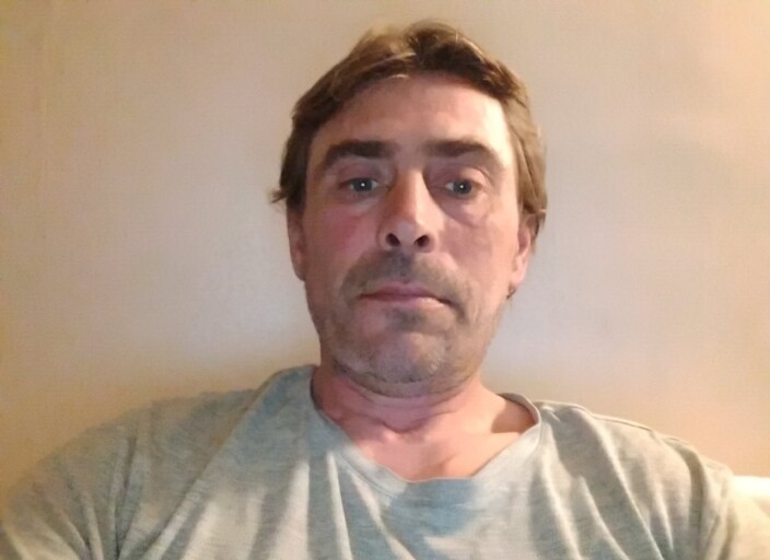 Homme célibataire recherchant une rencontre avec .