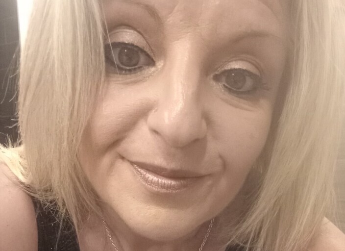 recherche une femme pour moments coquins entre fil.