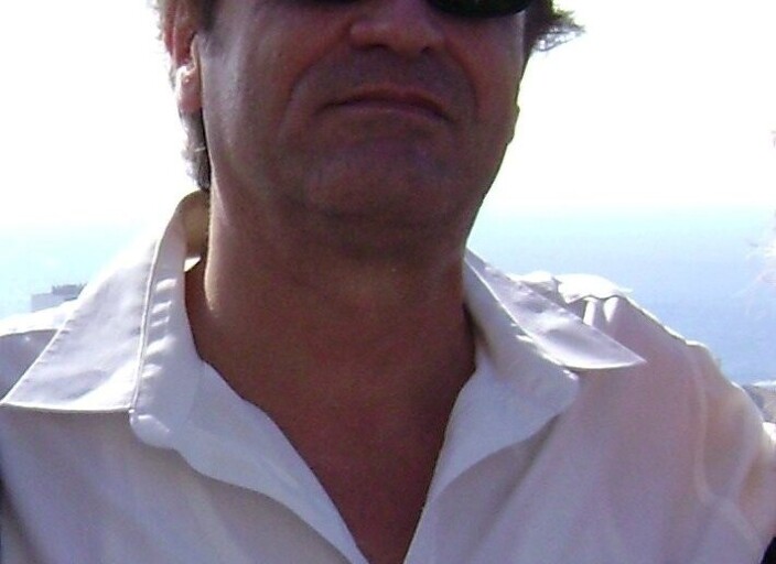 Recherche un petit couple agréable, une fille sym.