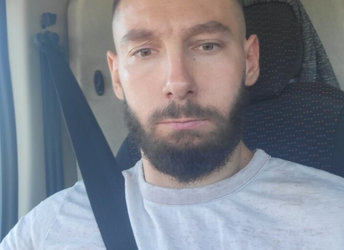 je recherche à m'amuser