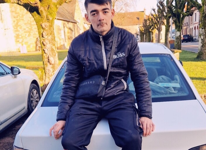 cherche rien de sérieux