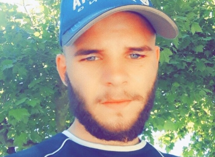 Je cherche à faire des rencontres et pourquoi pas.