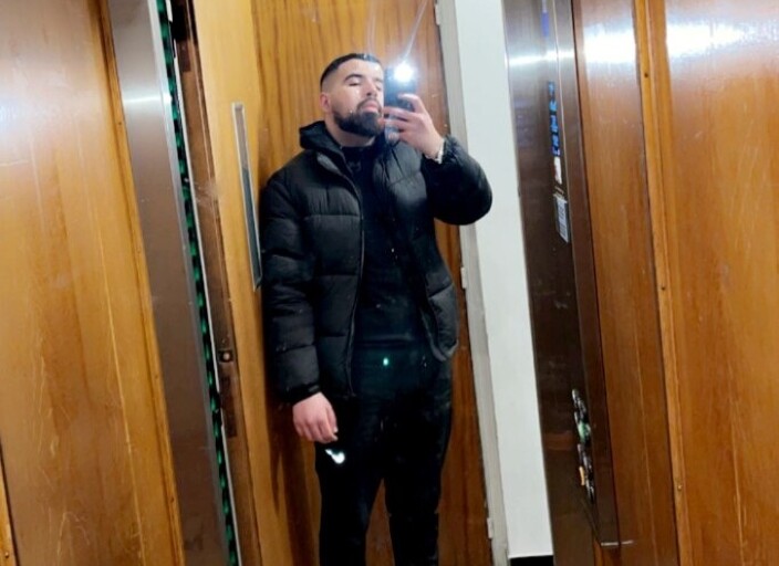 bonjour,bonsoir je suis ici pour du fun je suis qu.