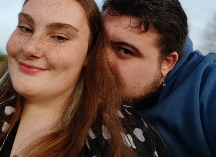 Cherche femme pour plan à 3