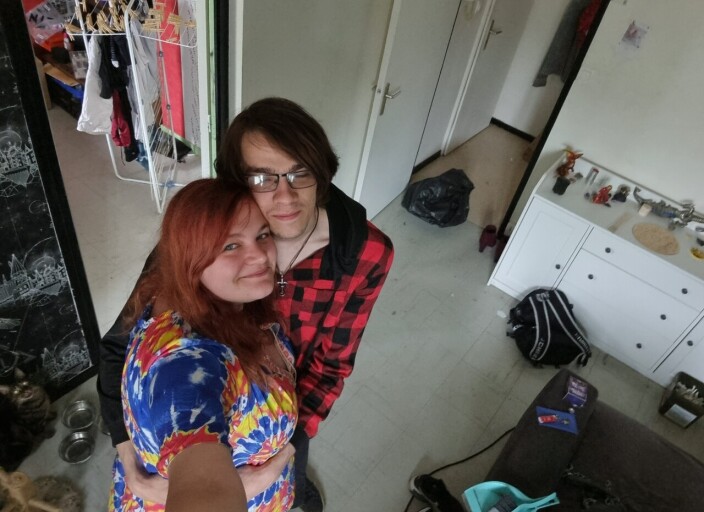 Bonjour tout le monde Nous somme un couple qui che.