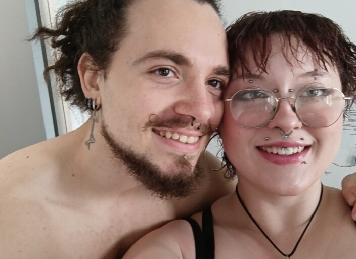 Un couple ou une femme pour s'amuser avec nous