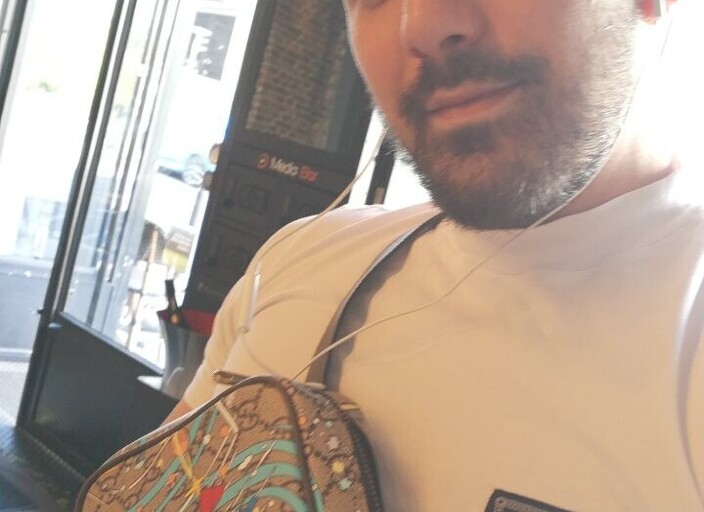 Salut, je suis ici pour du fun