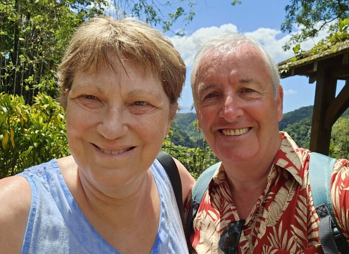 recherche un couple pour d'agréables moments dans.