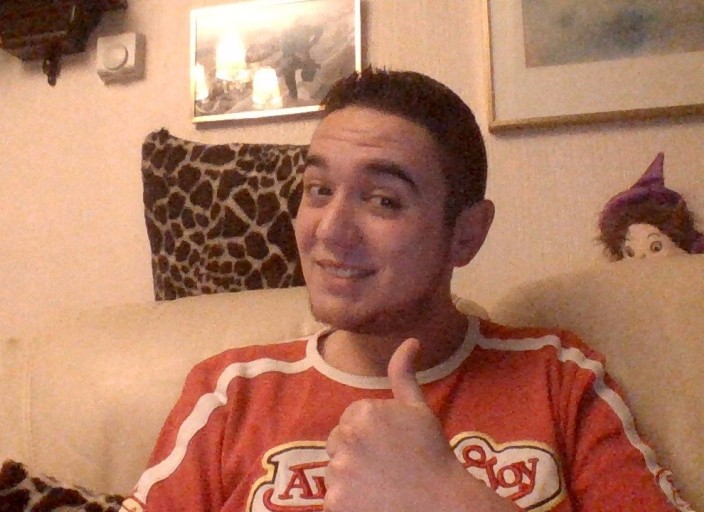 Jeune homme 26 ans recherche femme de tout age pou.