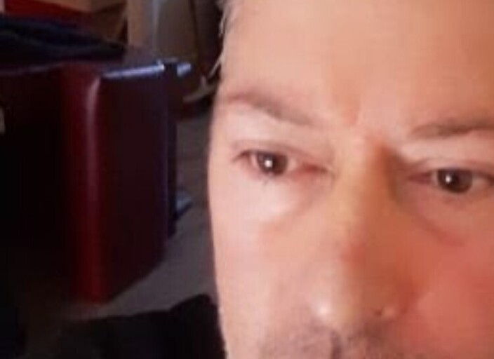 je recherche une relation sérieuse avec une femme.