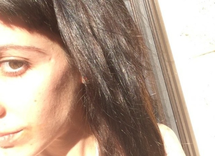 Brunette cherche fille