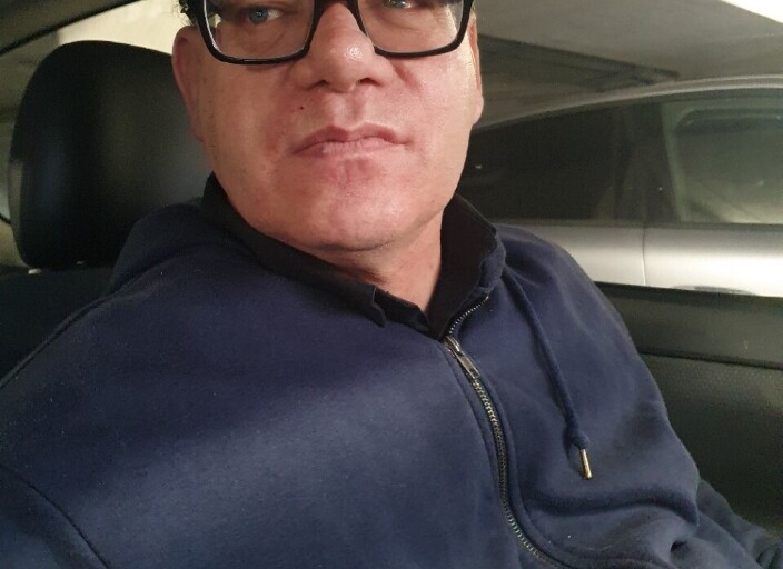 Bonjour, je recherche une femme pour discuter et v.