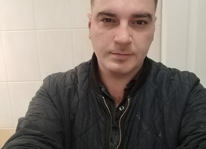Salut, moi c'est Stew