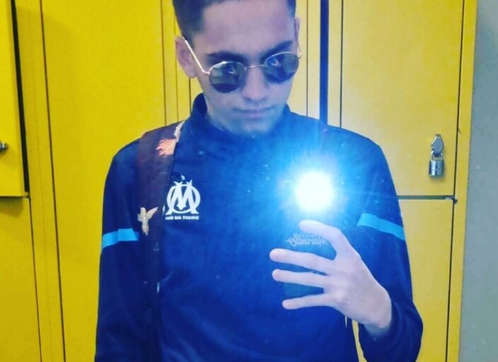 cherche à m'amuser