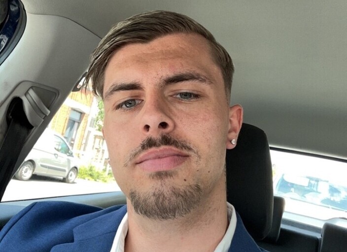 Jeune homme de 24 ans 1m91 dans Liege