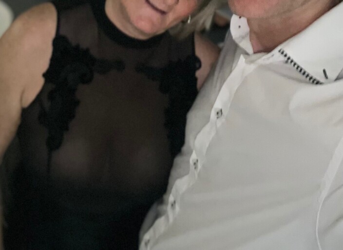 Recherche femme bi ou couple 