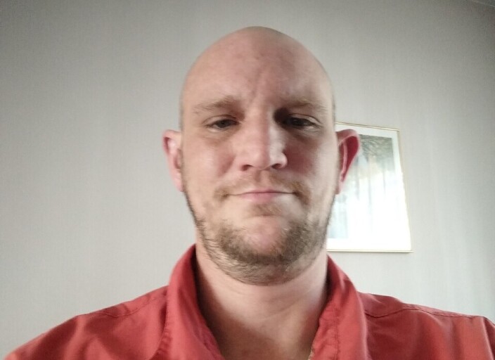 Cherche une femme