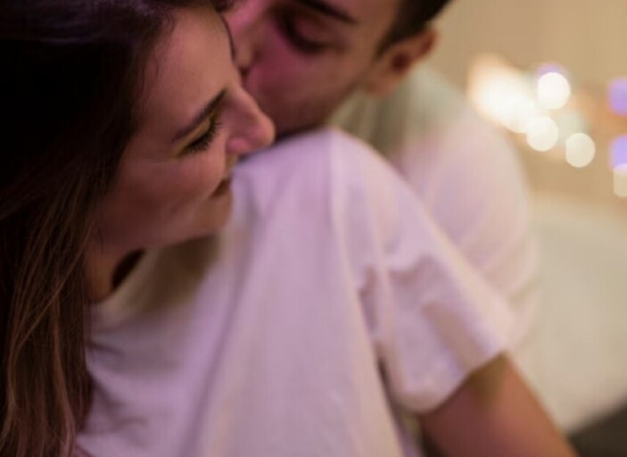 Couple cherche une femme