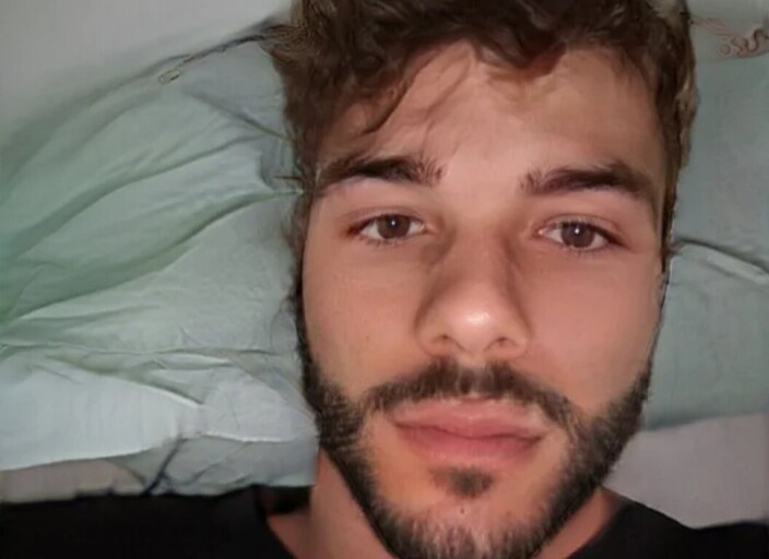 Jeune homme de 21 ans