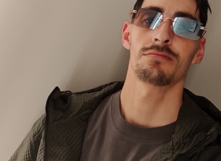 Recherche une femme