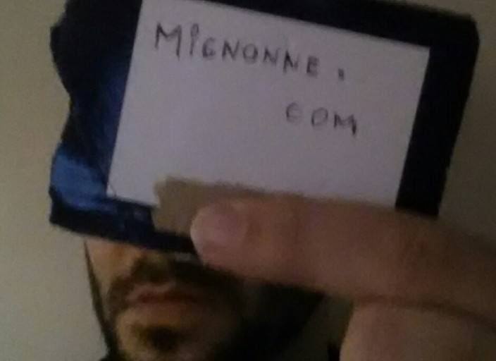joues avec moi