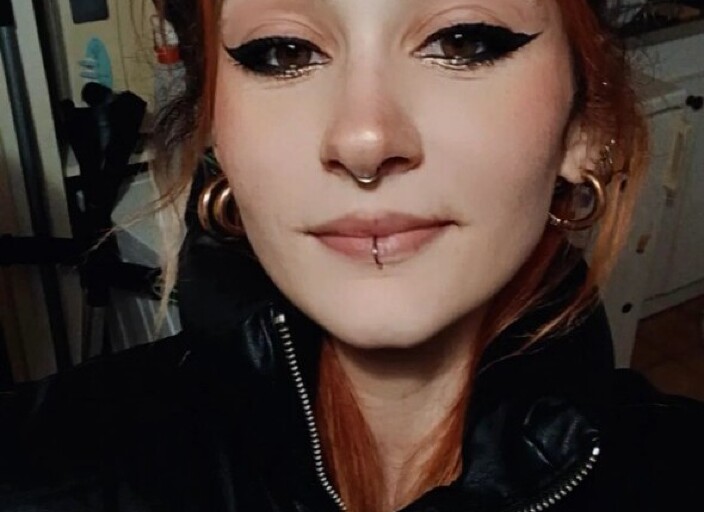 nous somme un couple moi j'ai 27 monsieur 36 , nou.