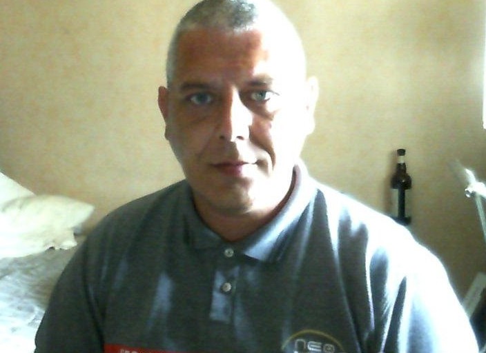 Recherche un peu d amour