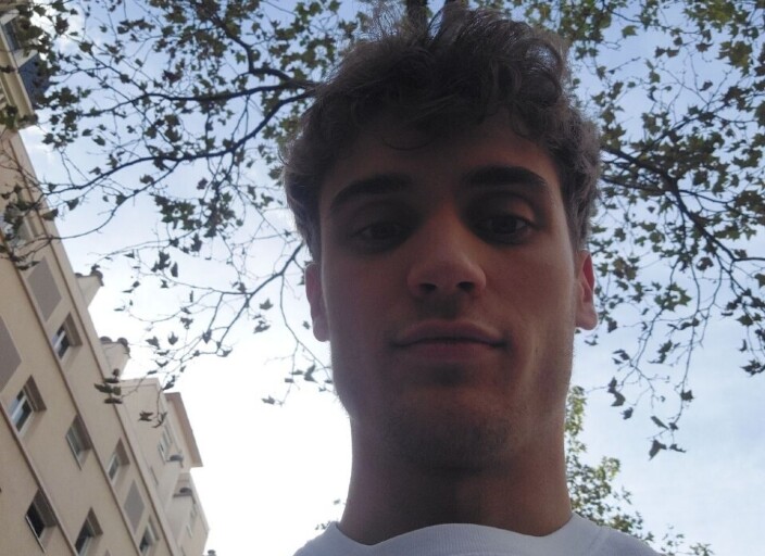 bonjour je suis juste ici pour faire des rencontre.