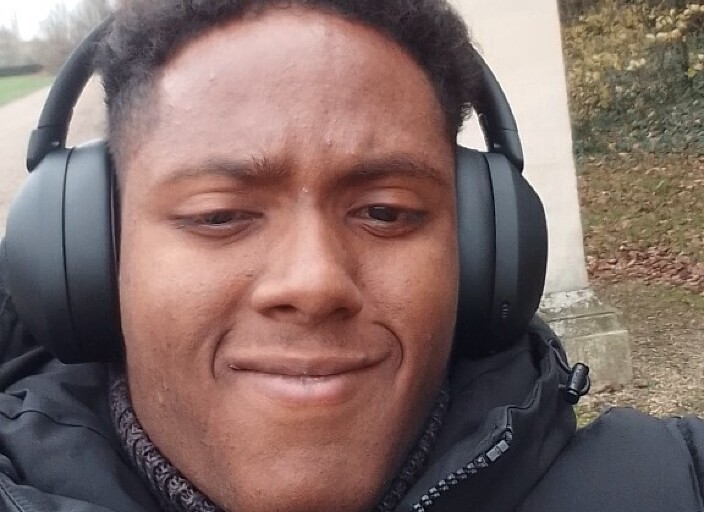 Cherche moitié