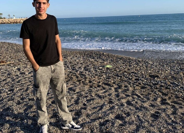 salut j'ai 20 ans