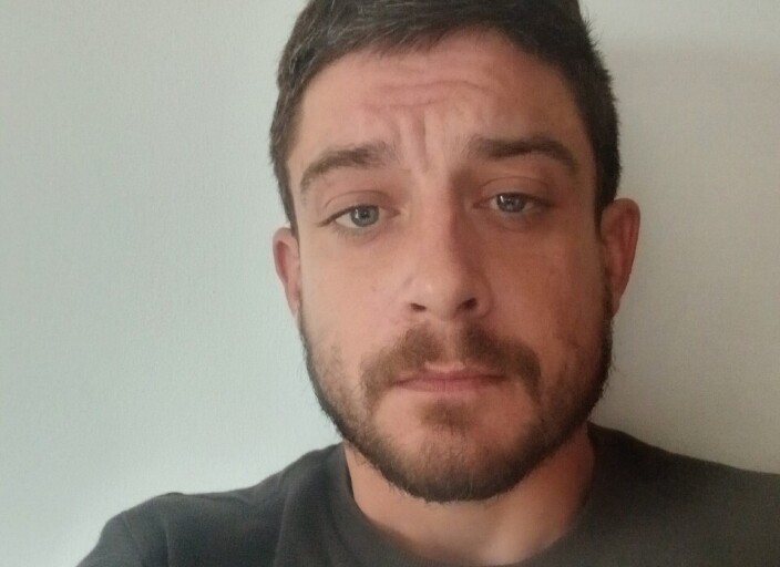Cherche à rencontrer quelqu'un pour une aventure