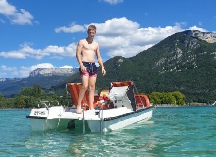 si tu ne ressembles pas à tes photos, il faudra m.
