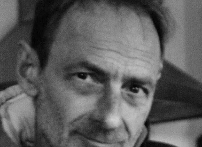 Homme sympa et sociable pour relations discrètes.