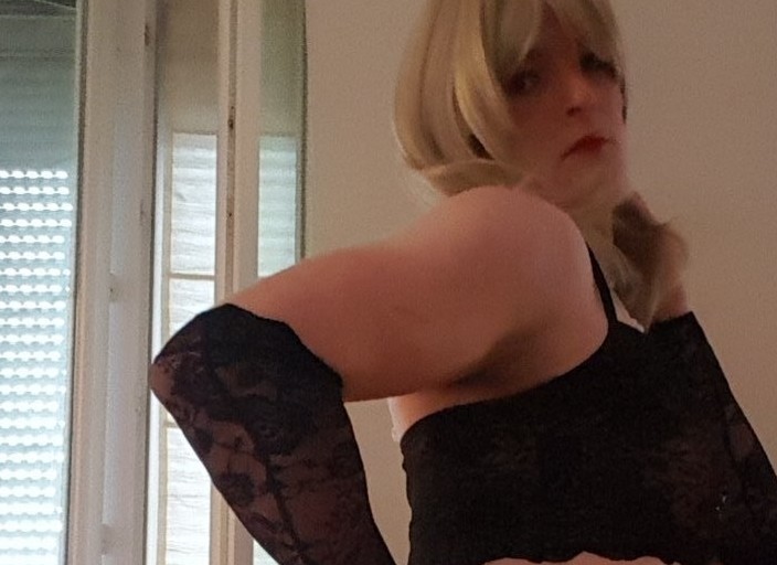 Cherche mec dominant  je suis ss tabou
