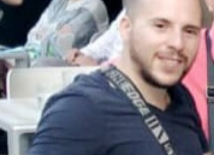 Homme libre pour femme/couple