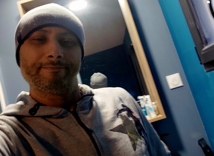 je cherche une personne sympa